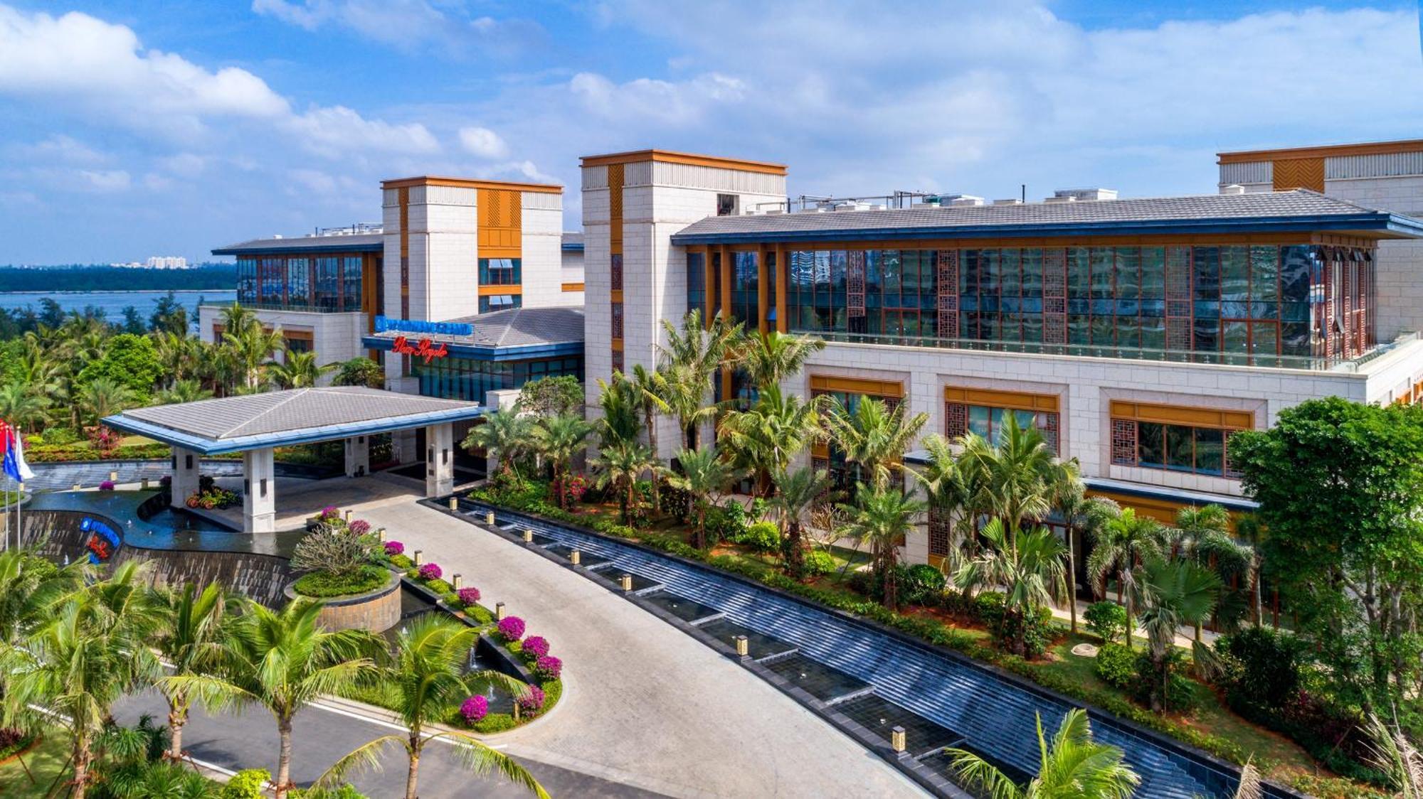 Wyndham Grand Plaza Royale Wenchang Exterior photo